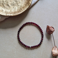Bild in Galerie-Betrachter laden, Granat Armband
